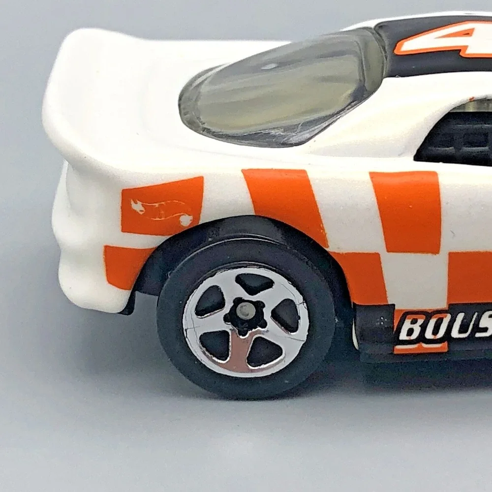 Hot Wheels Chevrolet Chevy Camaro White Orange Race Car Bousquette Diecast 1/64